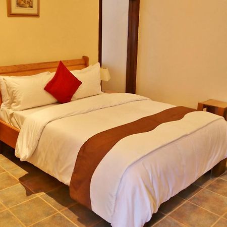 Eden Vale Hotel Ajiringano 外观 照片
