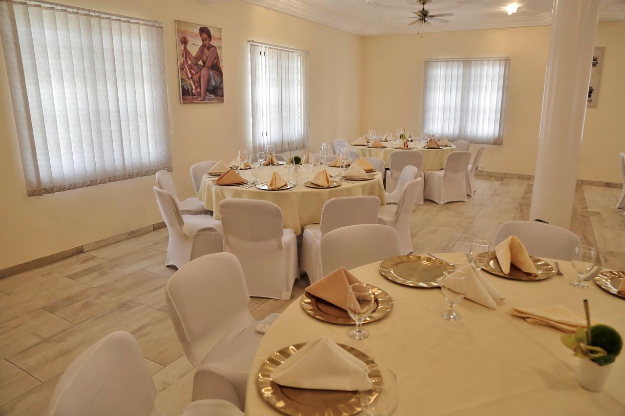 Eden Vale Hotel Ajiringano 外观 照片