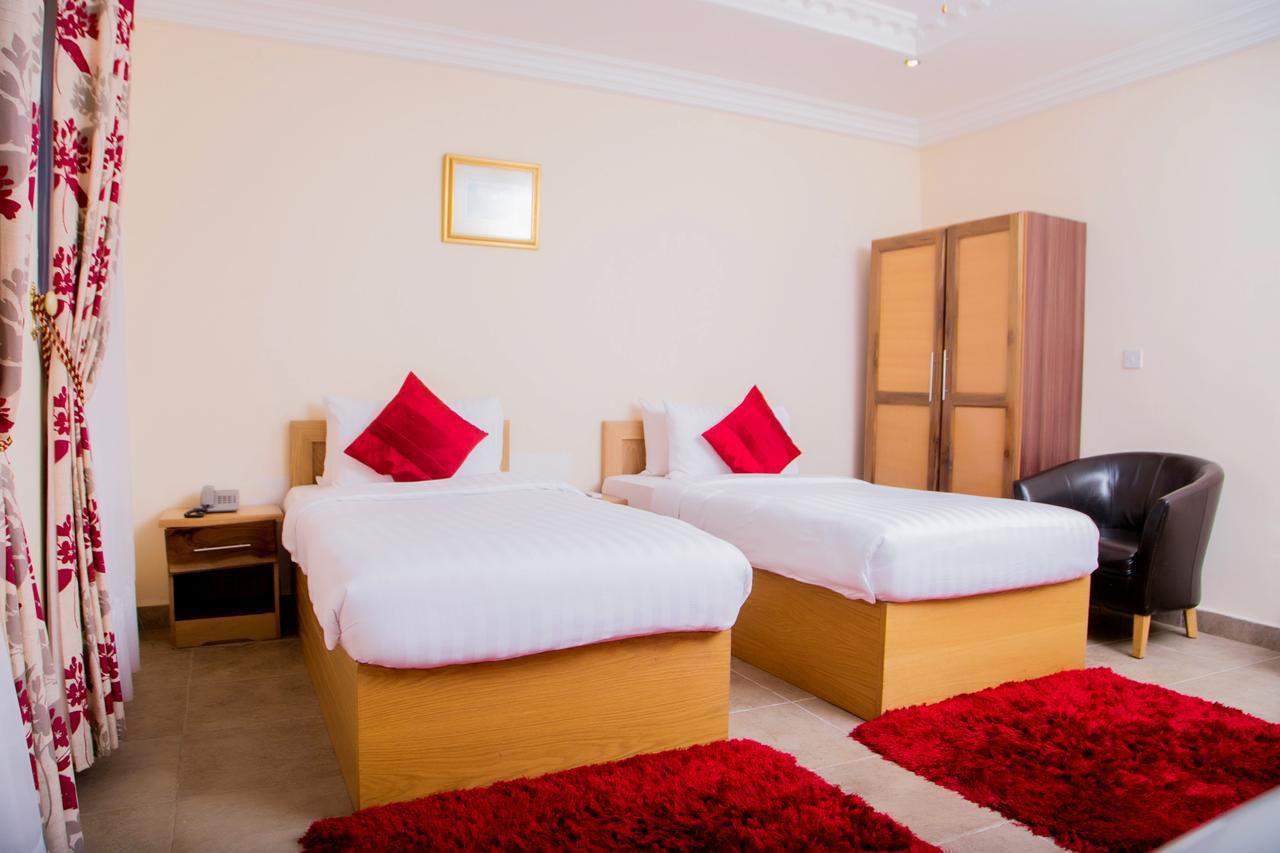 Eden Vale Hotel Ajiringano 外观 照片