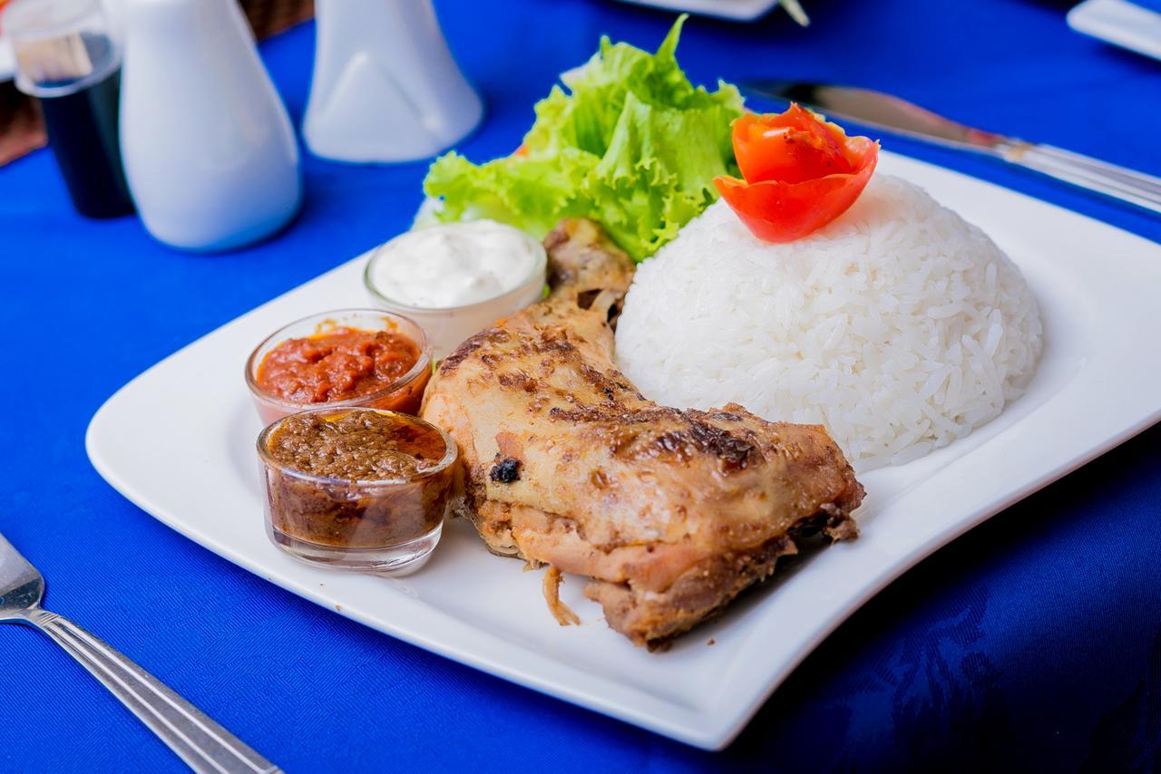 Eden Vale Hotel Ajiringano 外观 照片